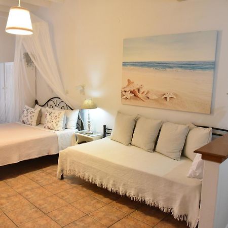Stefanos Katsaros Studios Skala  Luaran gambar